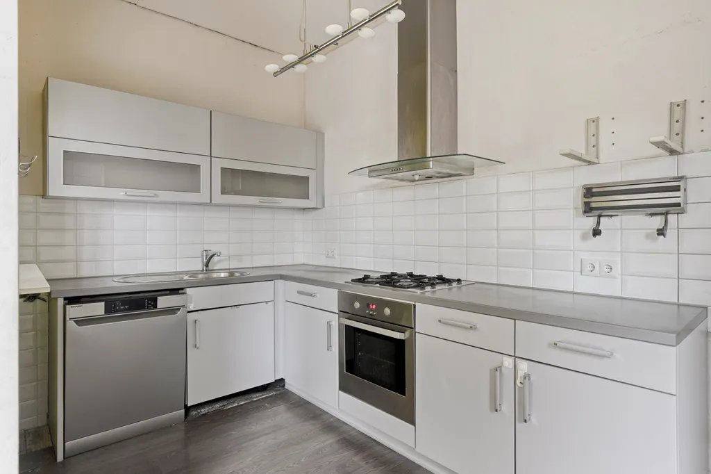 Cuisine - Corner House with Patio in Terneuzen