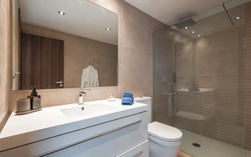 Vannitoad - Penthouse with Pool in San Pedro