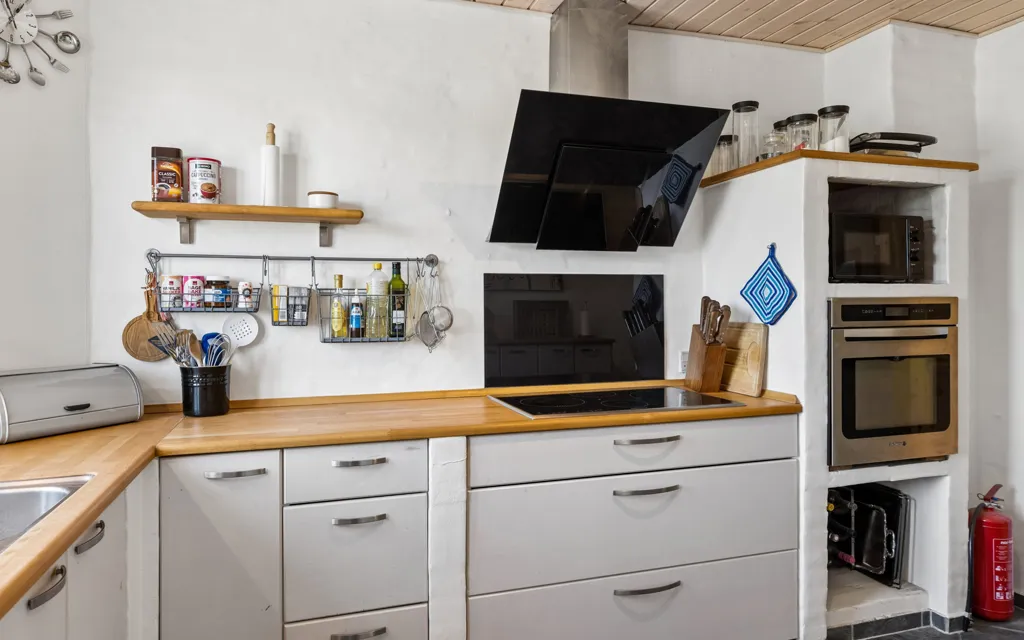Kitchen - Central Villa with South-Facing Garden in Broager