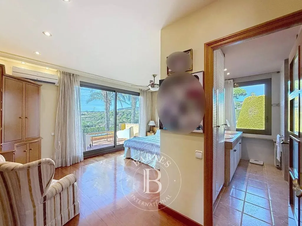 Magamistoad - Luxury Villa with Pool in El Masnou