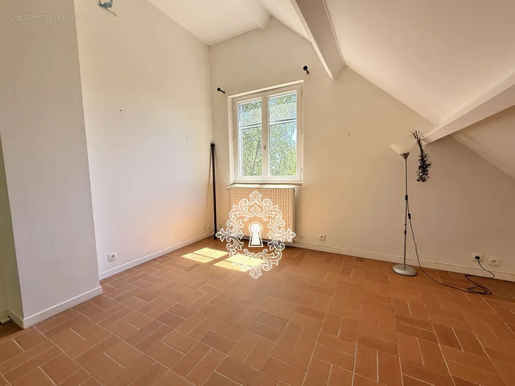 Stanze - Briarde Property with Garden in Yonne