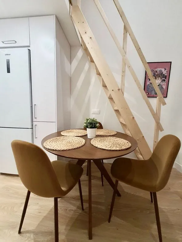 Salle à manger - Furnished Studio in Lavapiés, Madrid