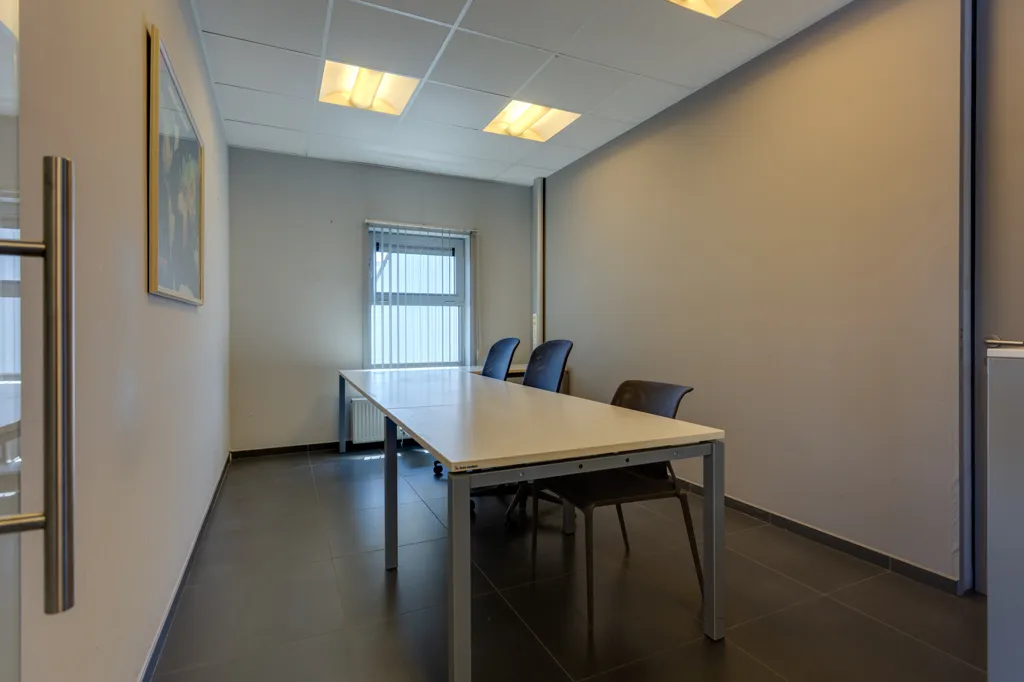 Bureau - Bureau Rénové avec Grandes Vues à Aalter