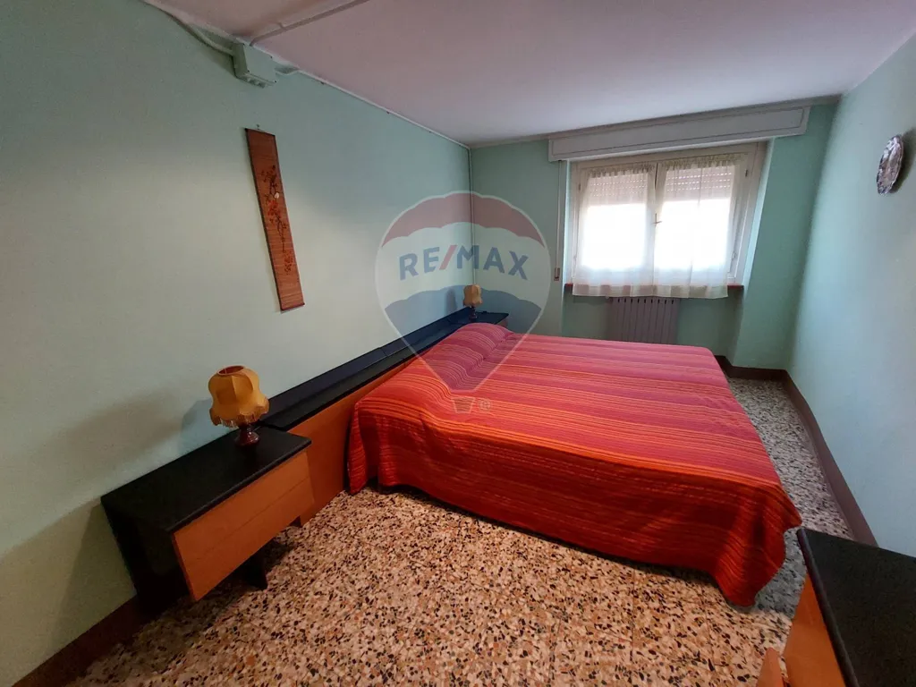 Chambres - Casa Indipendente with Terrace in Monasterolo del Castello