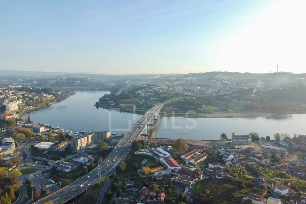 Õhuvaade - T2 Apartment with Terrace in Campanhã