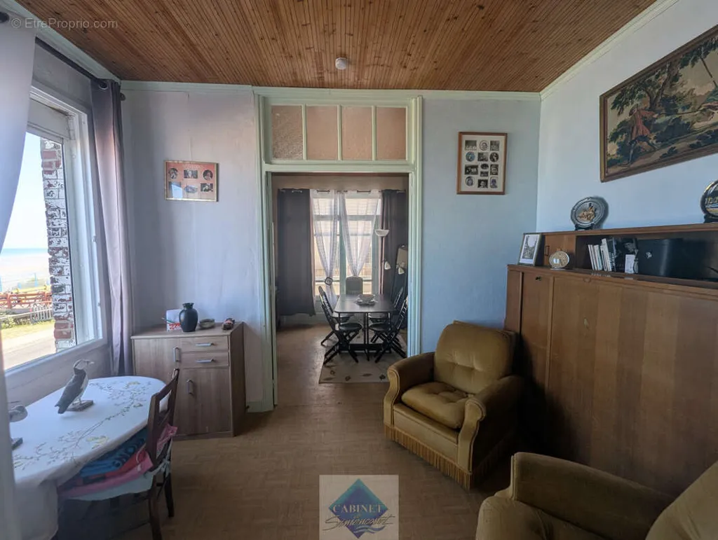 Soggiorno - Seafront Apartment with Parking near Onival