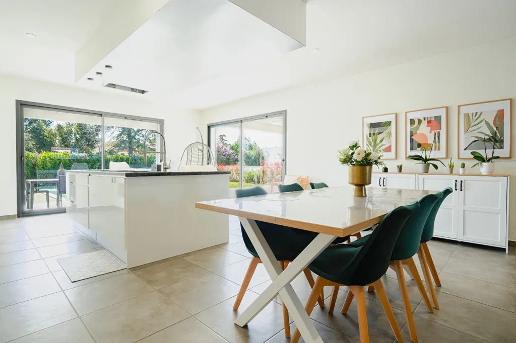 Salle à manger - Maison avec Piscine et Jardin à VENTABREN