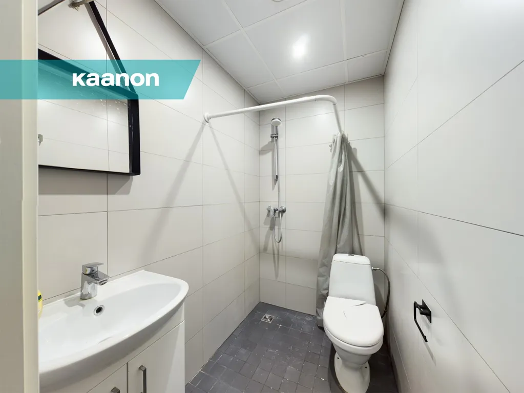 Salles de bain - Modernised 1-Bedroom Flat near Tal/Techi