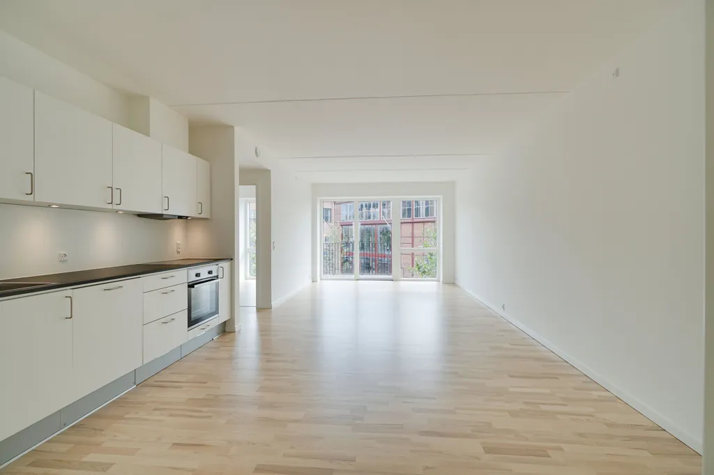 Cucina - Contemporary Apartment with Balcony in Valby