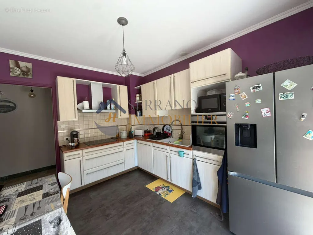 Cuisine - Appartement Lumineux avec Balcon et Garage à Châteaurenard