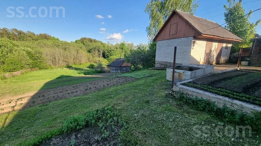 Giardino - 1979 House with Garden in Krāslava