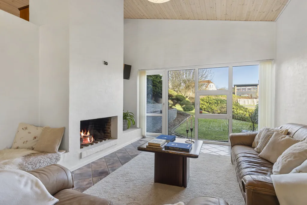 Séjour - Architect-designed Villa with Garden in Ravnshøj