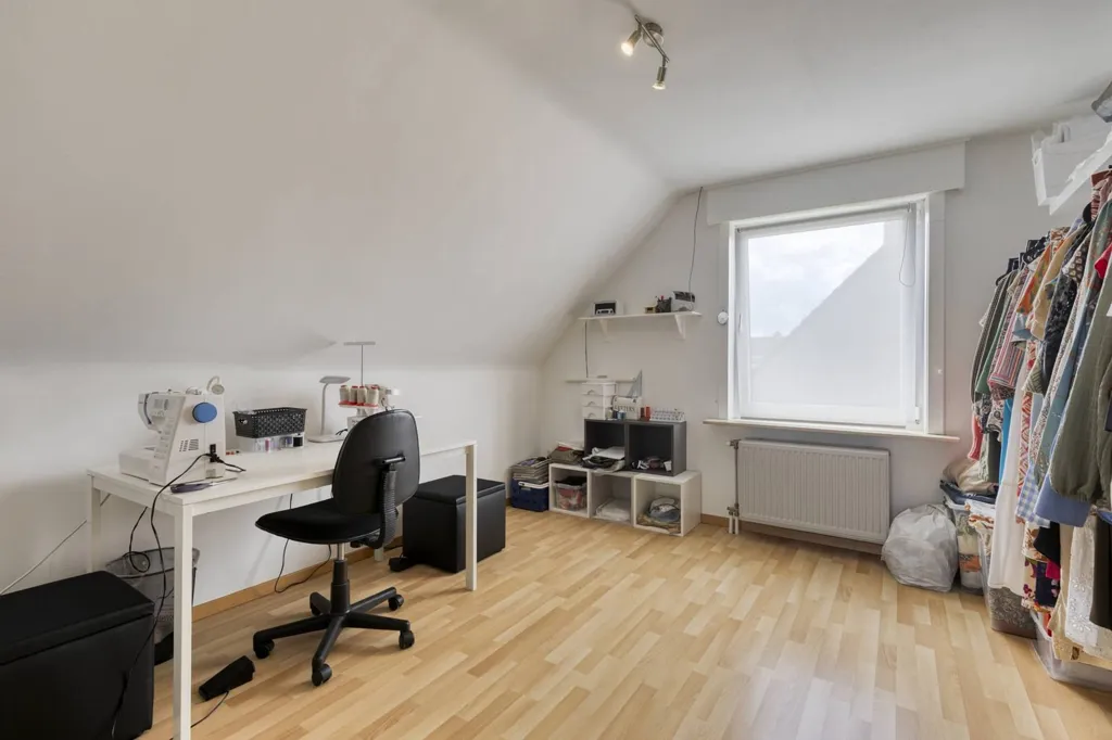 Studio - Family Home with Solar Panels in Izegem