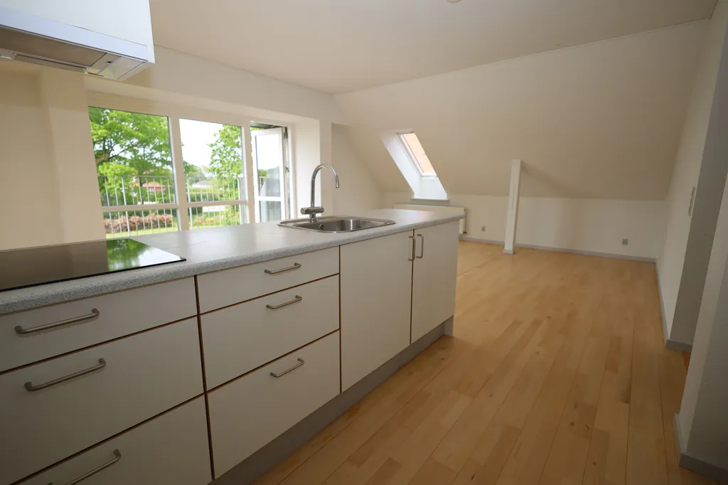 Köök - Apartment with Balcony in Aunslevparken