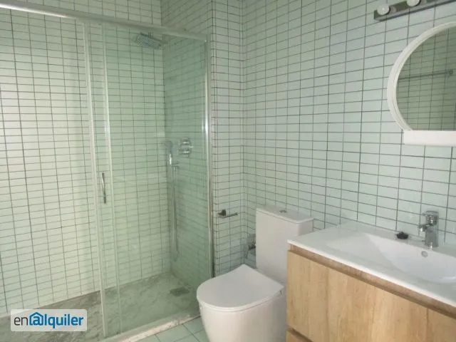 Bathrooms - Modernist Apartment with Balcony in Casco Antiguo