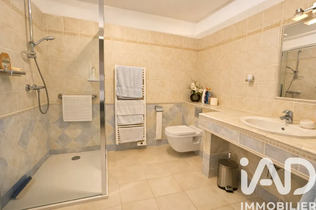 Salles de bain - Villa avec Studio et Piscine à Callas