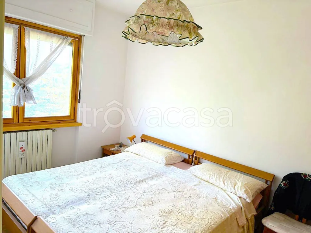 Magamistoad - Three-bedroom Apartment with Balcony in Oulx