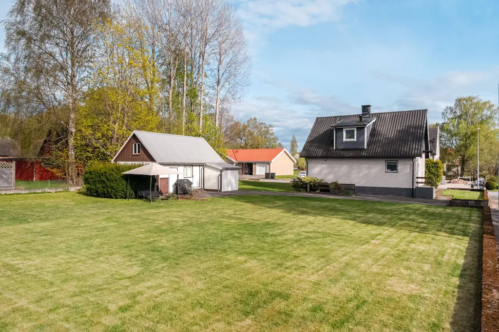 Aed - Renovated Villa with Garden in Bjärnum