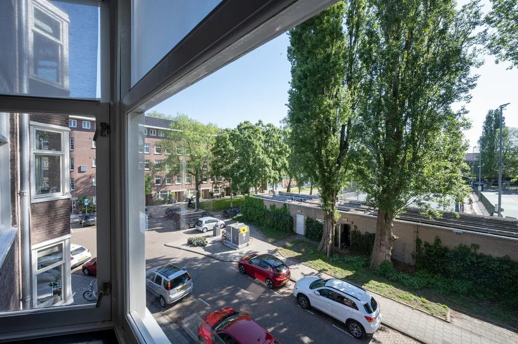 Balcon - 3-Bedroom Apartment with Free View in Amsterdam