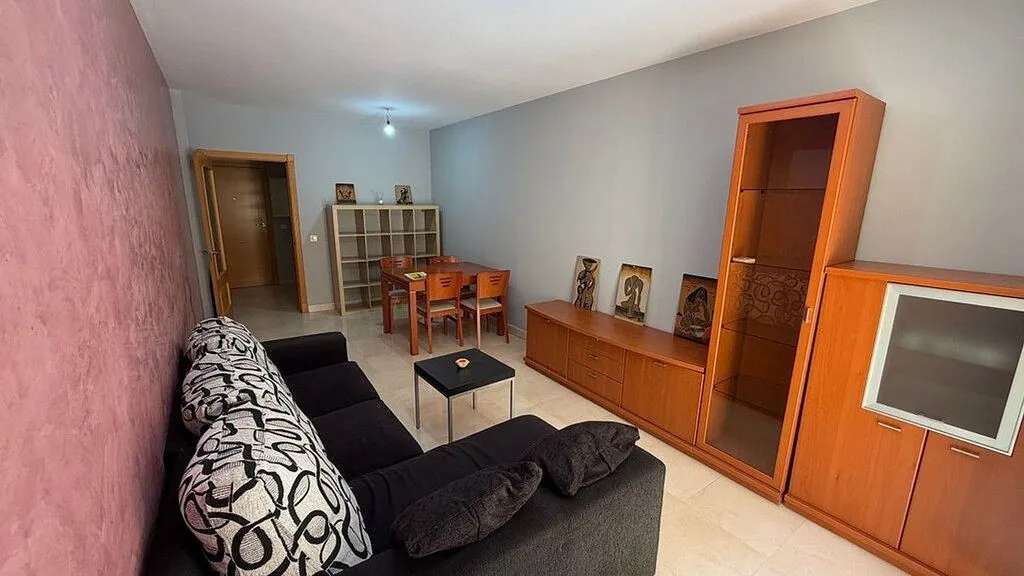 Elutuba - 3-Bed Apartment with Terrace in Casas Nuevas