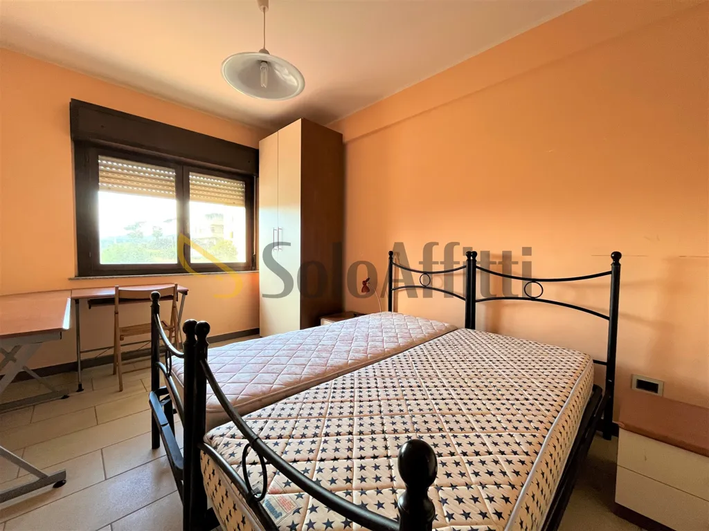 Chambres - Furnished Flat with Parking in Catanzaro Lido