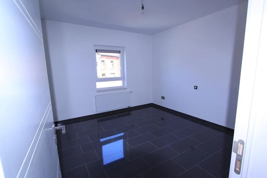 Pièces - Duplex Rénové avec Comble à Besonrieux