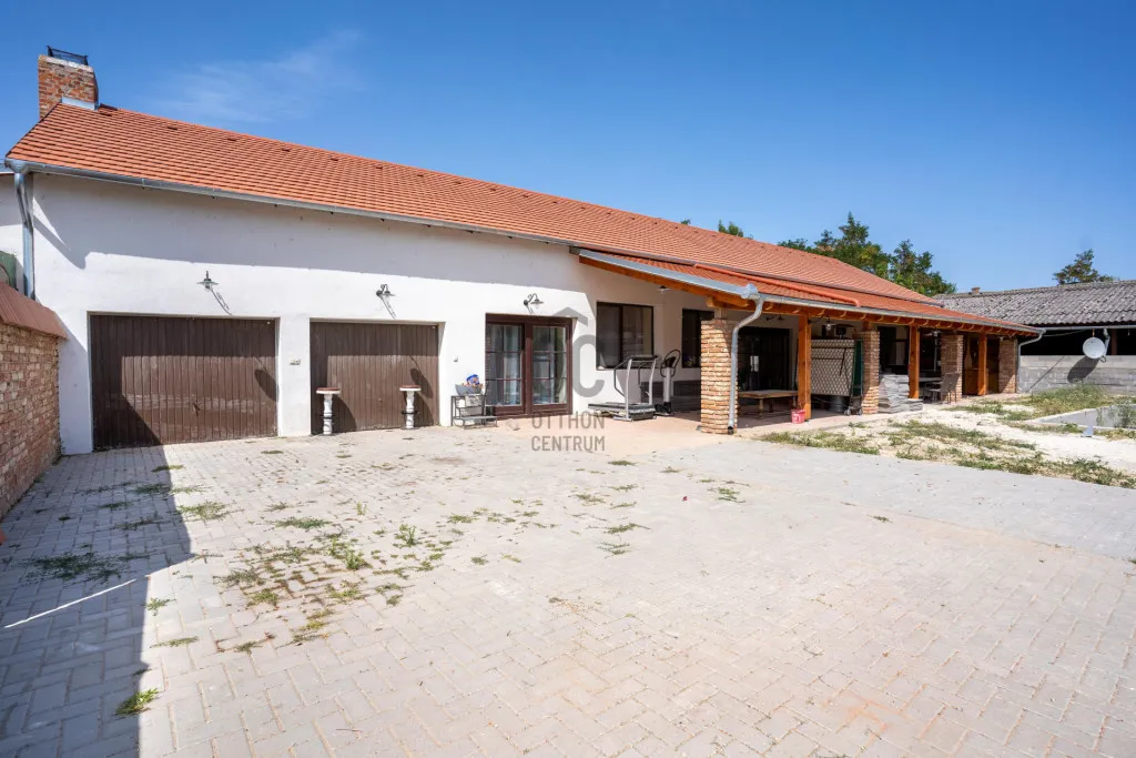 Giardino - Restaurant with Accommodation in Nemesvita