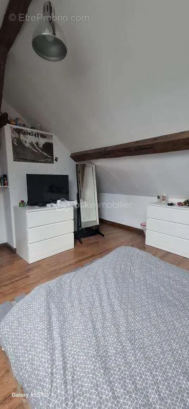Chambres - Maison avec Jardin et Carport à Ascheres-le-Marché