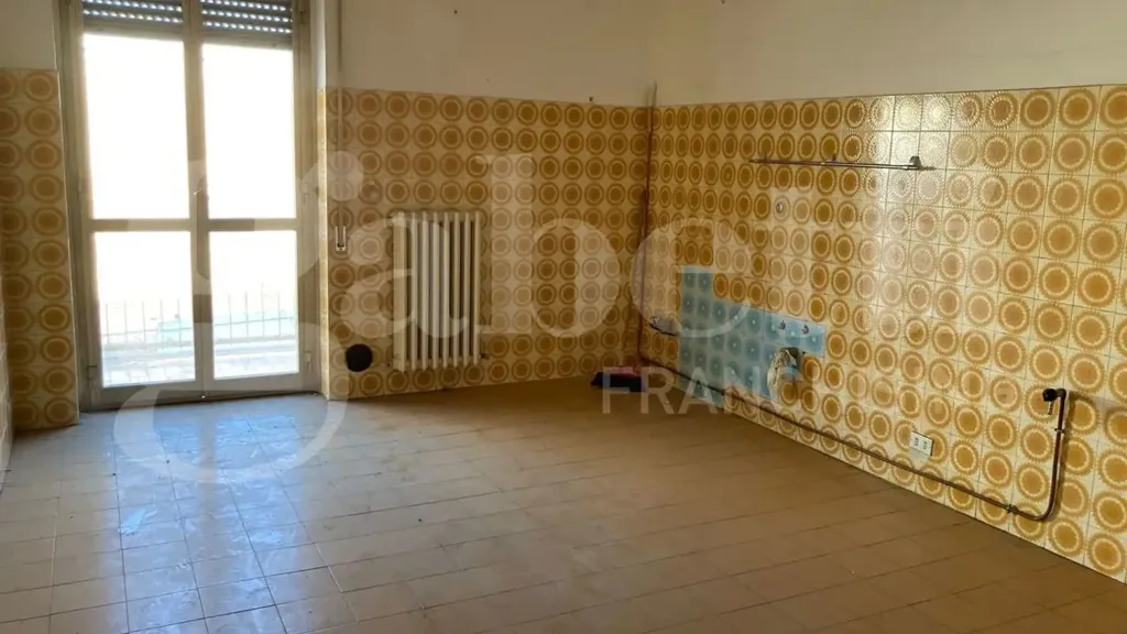 Toad - Quadrilocale with Balcony in San Severo