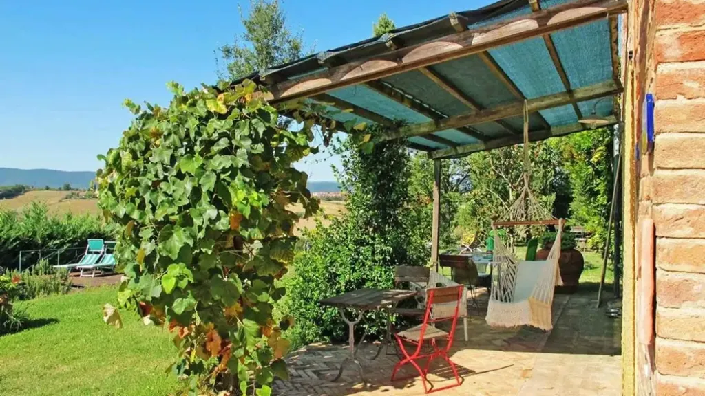 Terrass - Rustic Tuscan Farmhouse with Pool near Siena