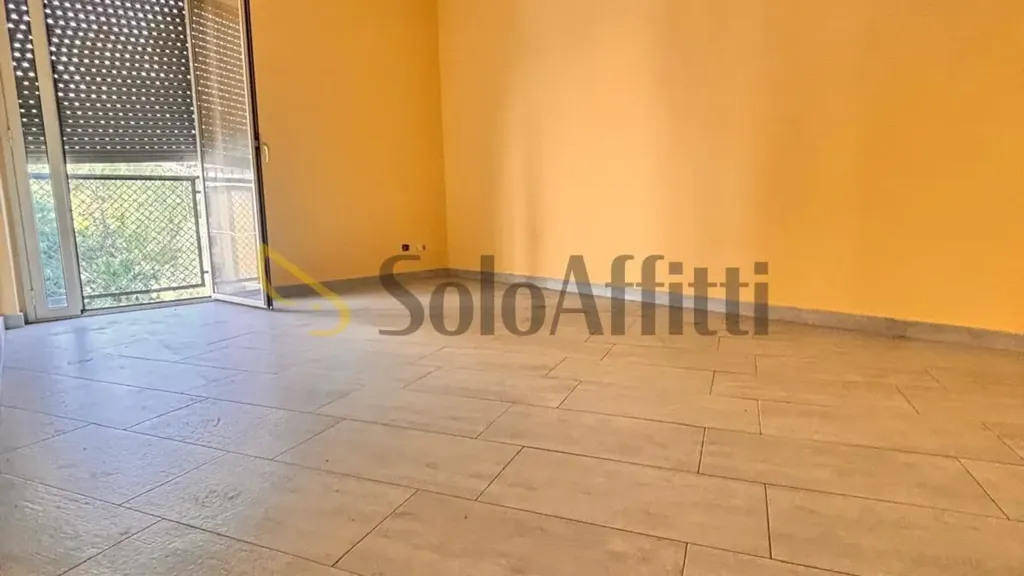 Pièces - Bright Apartment with Balcony in Catania Centre