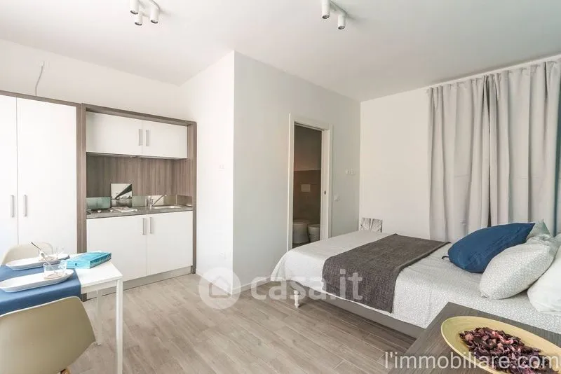 Chambres - Studio Flat in Rented Building, Verona