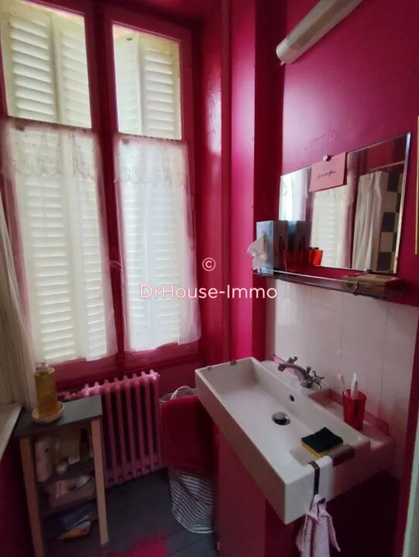 Salles de bain - Maison de Caractère avec Cour au Centre de Vendôme