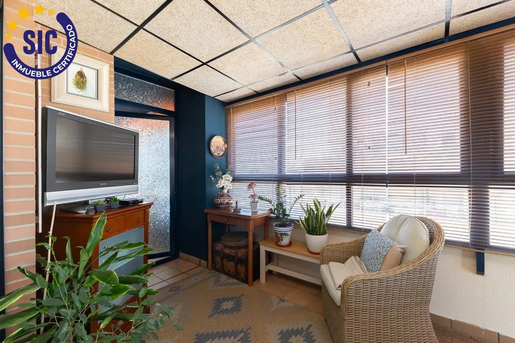 Rõdu - Premium Penthouse with Pool in Mislata