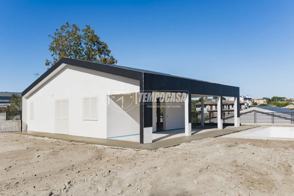 Esterno - Contemporary Villa with Private Garden in Formello
