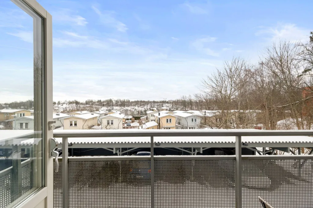 Balcony - Apartment with Balcony in Hagsätra