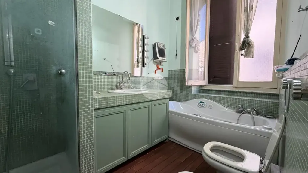 Bagni - Central Apartment with Balcony in La Spezia