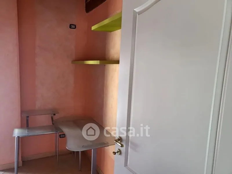 Kabinet - Three-Bedroom Apartment with Private Parking in Malnate