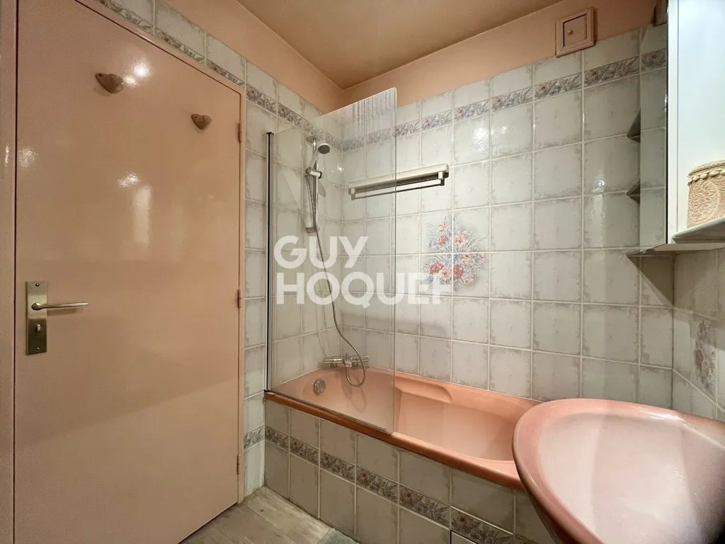 Bagni - Spacious Flat with Balcony in Bourg-la-Reine