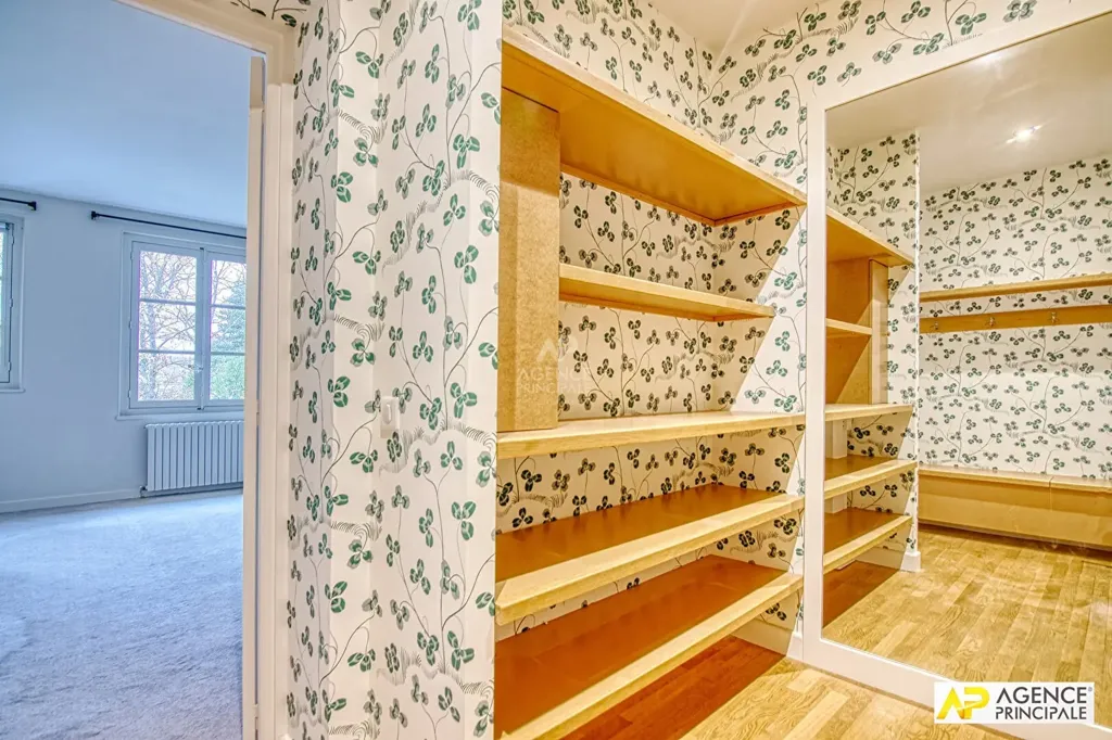 Pièces - Appartement Duplex avec Jardin à Versailles