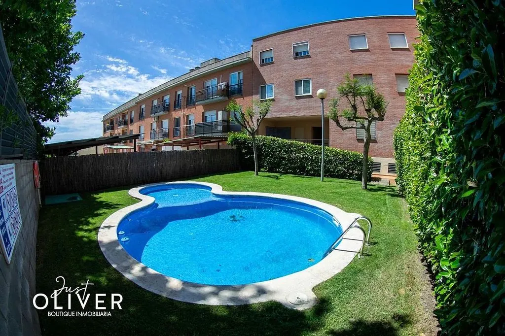 Piscine - Apartment with Pool in Montbrió del Camp