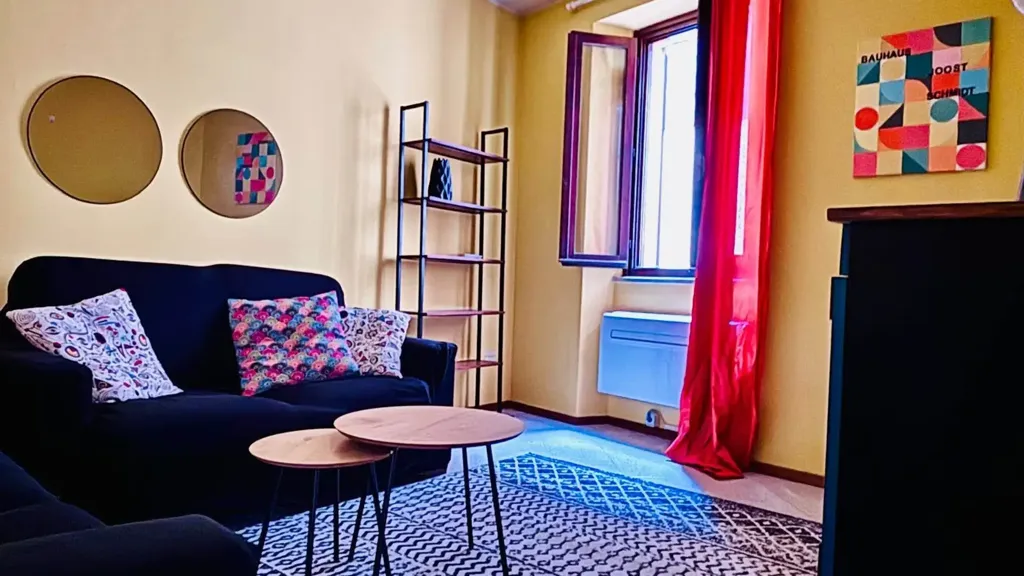 Séjour - Duplex Apartment with Lake View in Desenzano del Garda