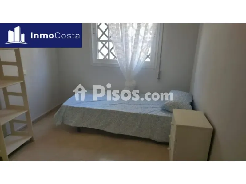 Chambres - Furnished Flat with Comedor in La Linea
