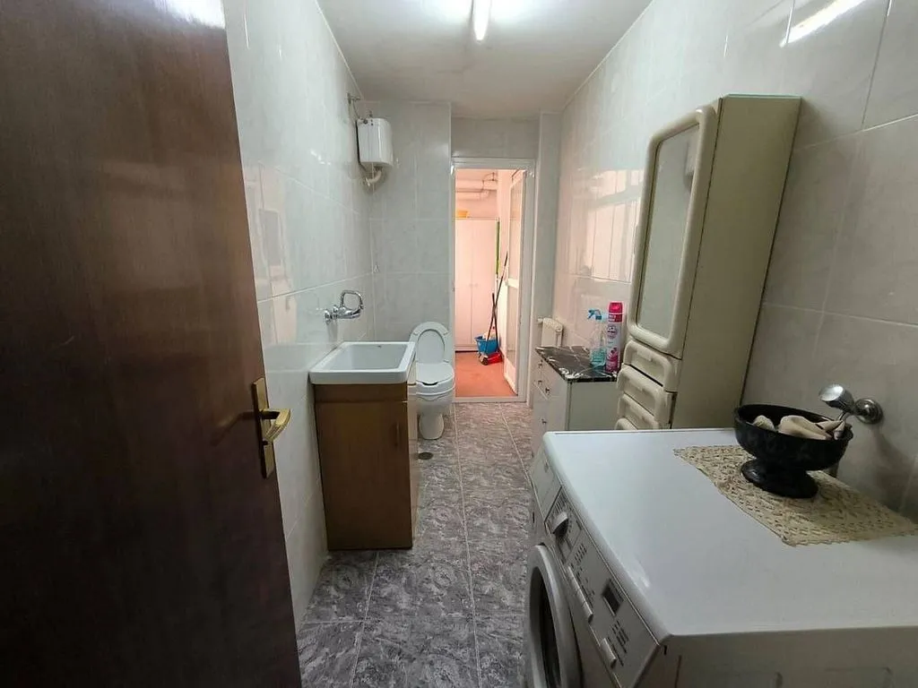 Vannitoad - Spacious Apartment with Balcony in Albacete