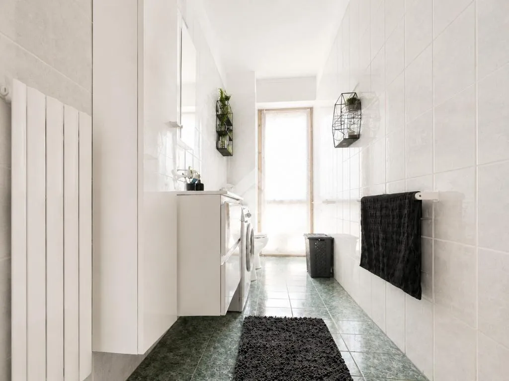 Bagni - 4-Bedroom Apartment with Balcony in San Severo