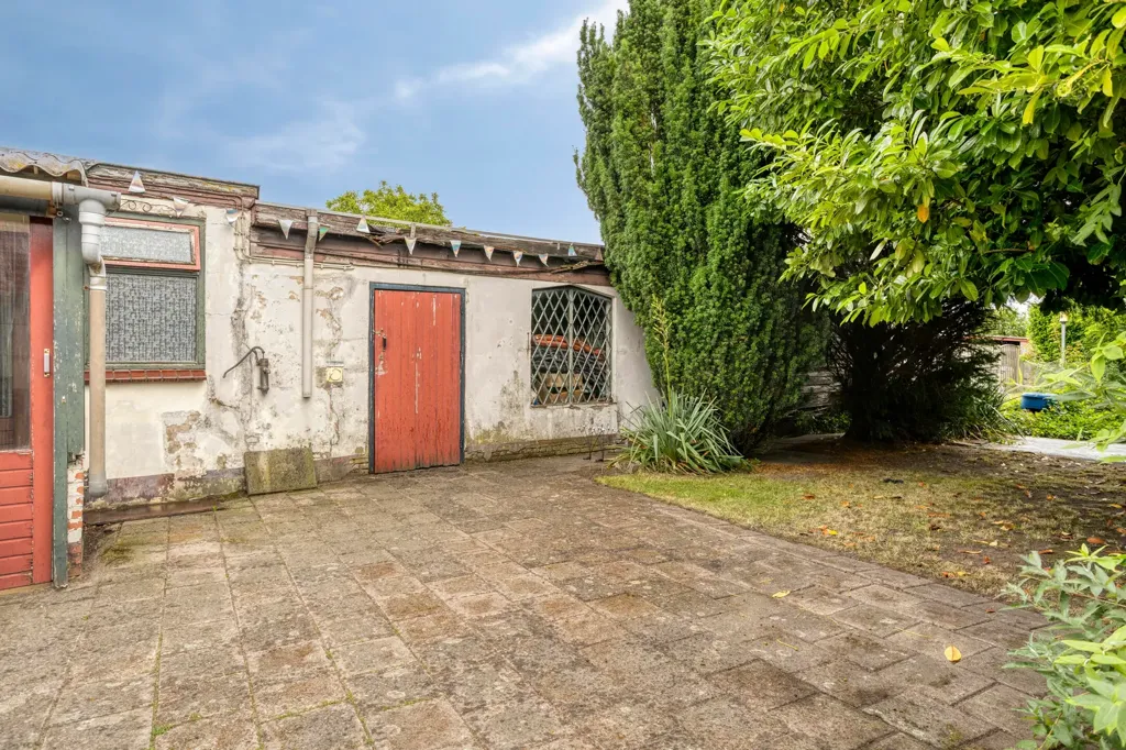 Giardino - Monumental House with Garden in Heerle