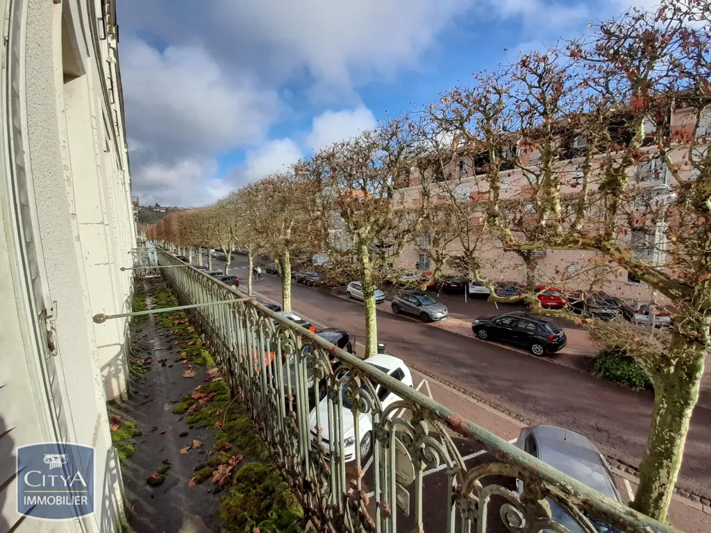 Rõdu - Spacious Apartment with Balcony in Le Creusot