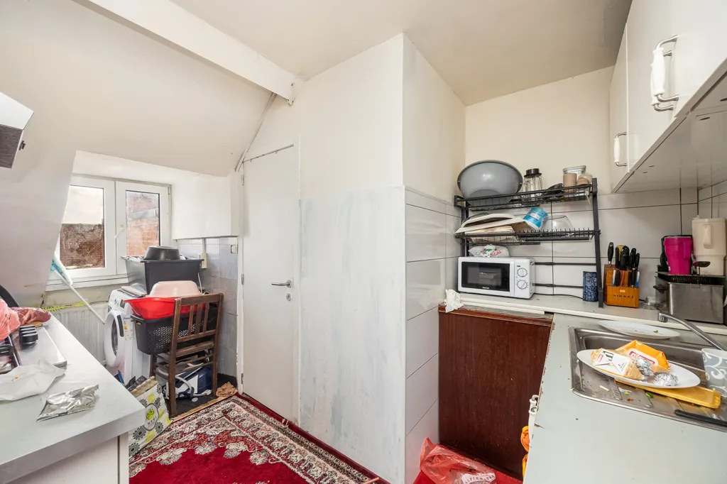 Kitchen - Mixed-Use Investment Property in Antwerp