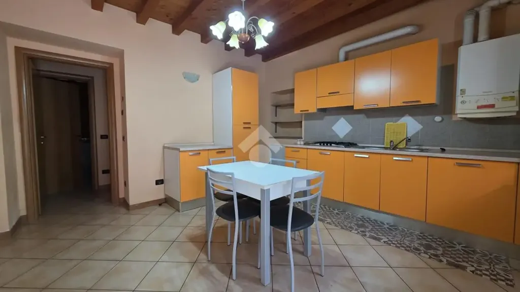 Cucina - Restored Flat with Open Plan in Chiari