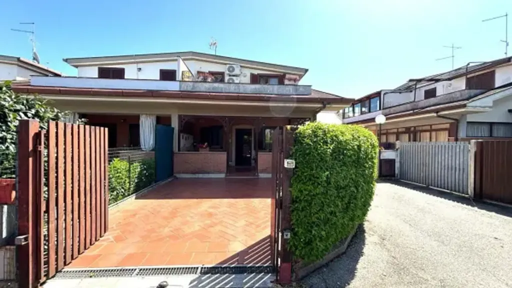 Esterno - Bifamiliar Villa with Garden in Ardea